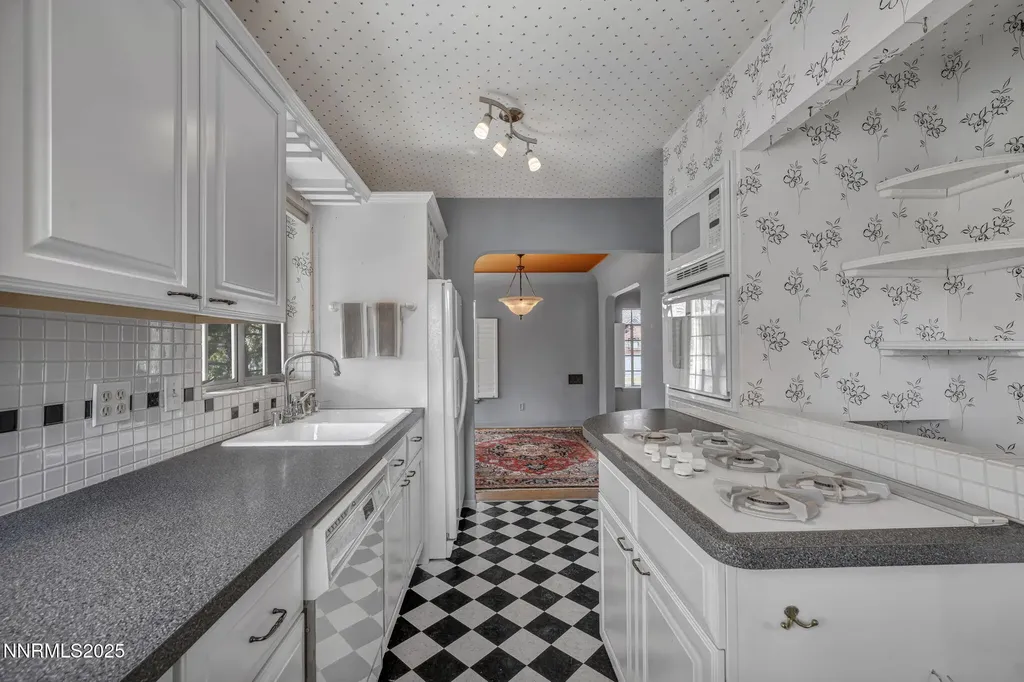590 St Lawrence Reno NV 89509
