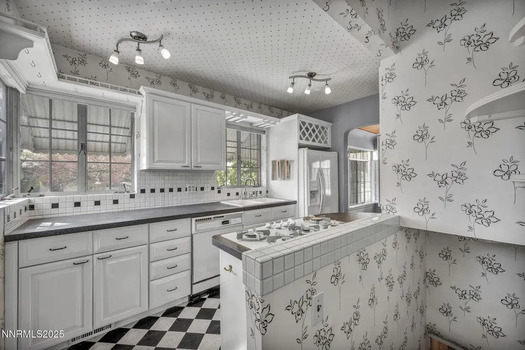 590 St Lawrence Reno NV 89509