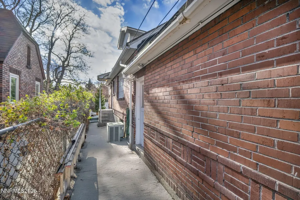 590 St Lawrence Reno NV 89509