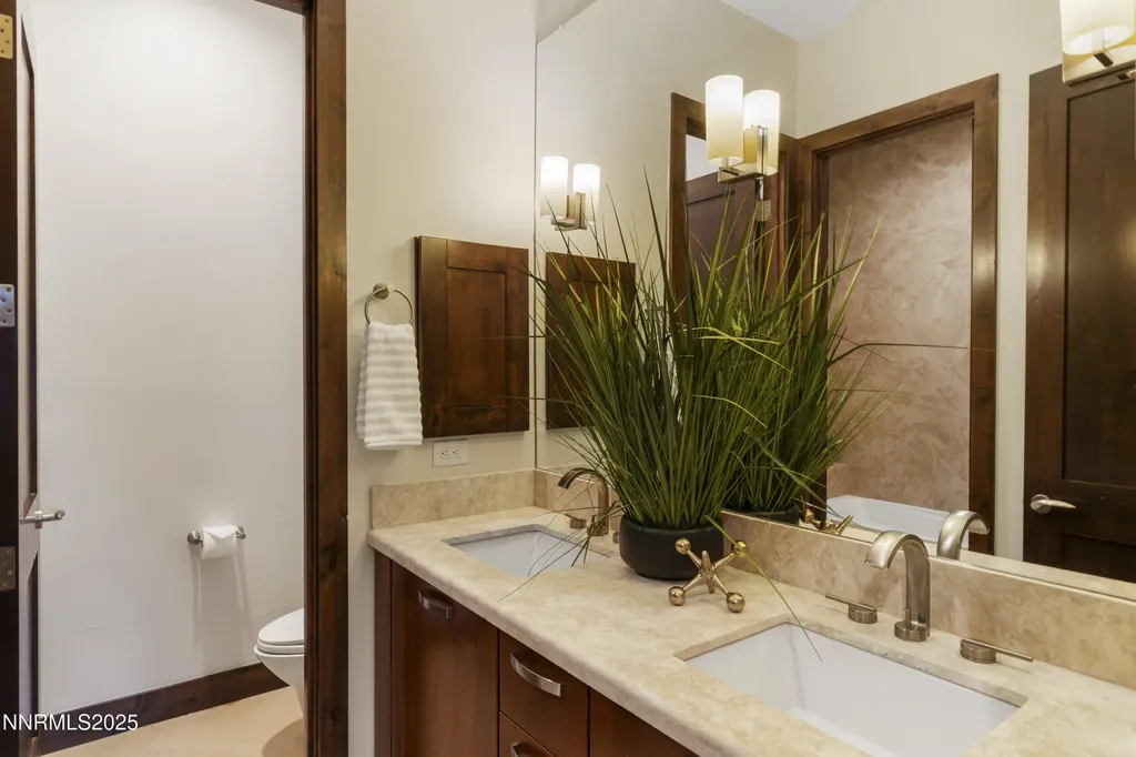 235 Timbercreek Reno NV 89511