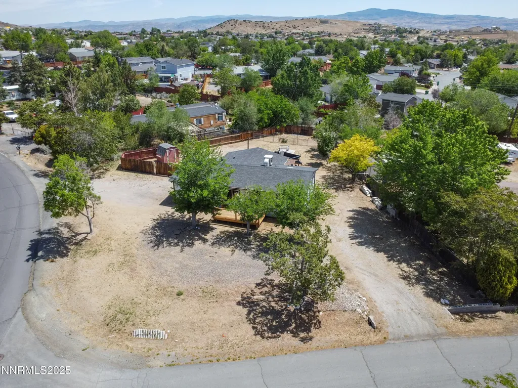 6120 Leon Sun Valley NV 89433