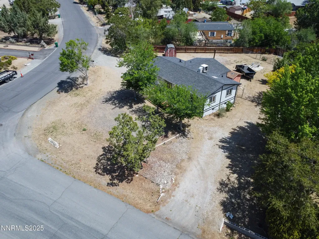 6120 Leon Sun Valley NV 89433