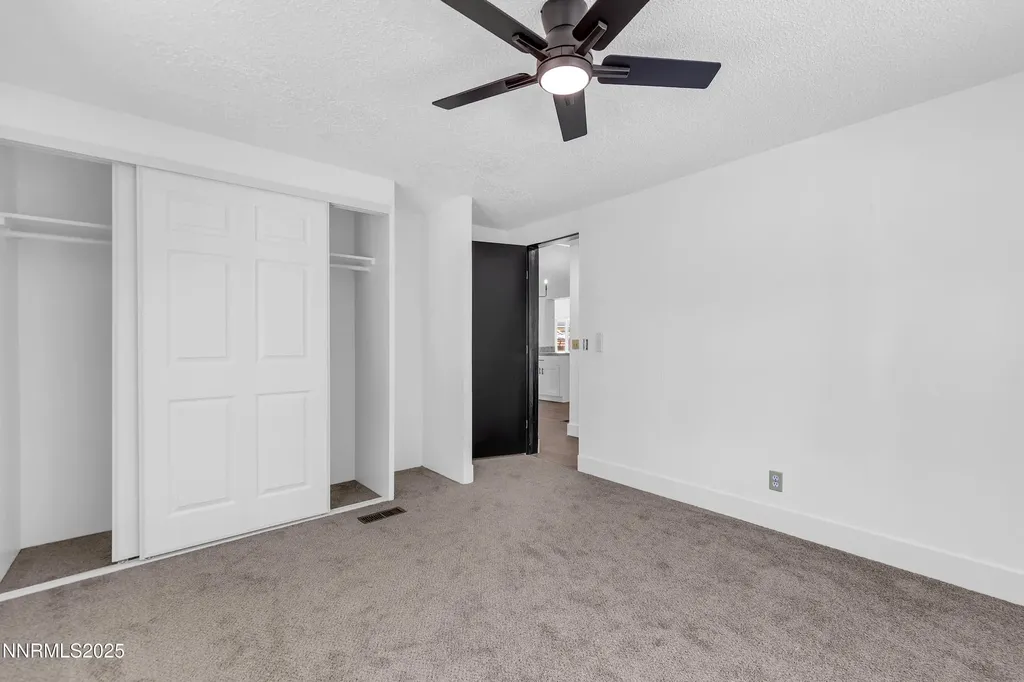 6120 Leon Sun Valley NV 89433