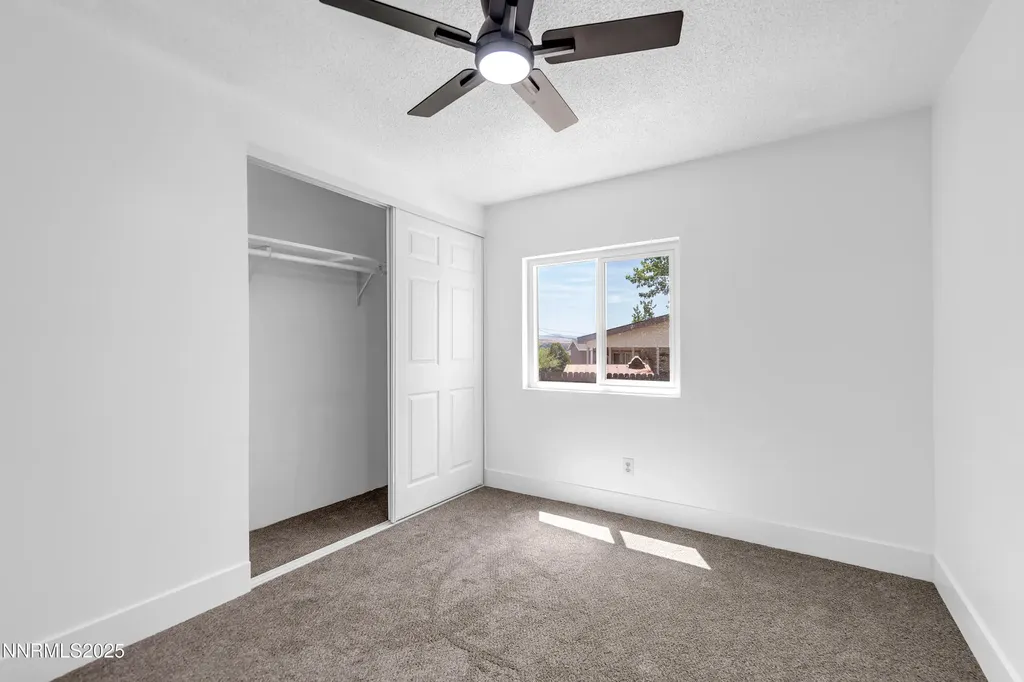 6120 Leon Sun Valley NV 89433