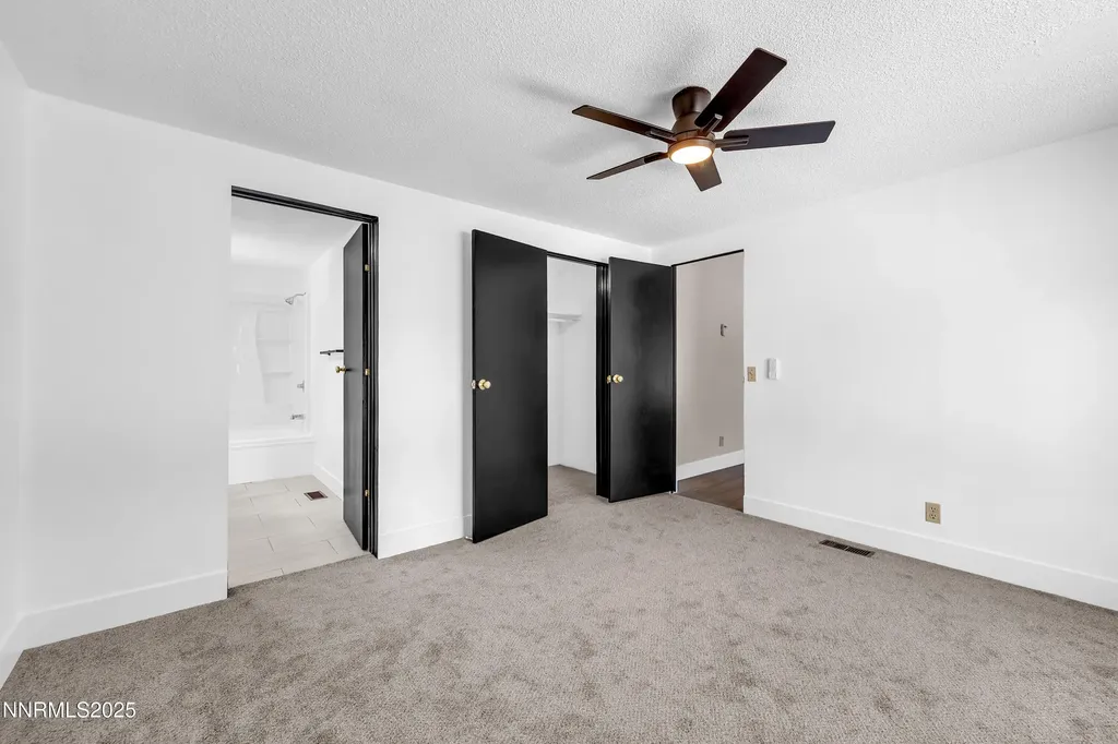6120 Leon Sun Valley NV 89433