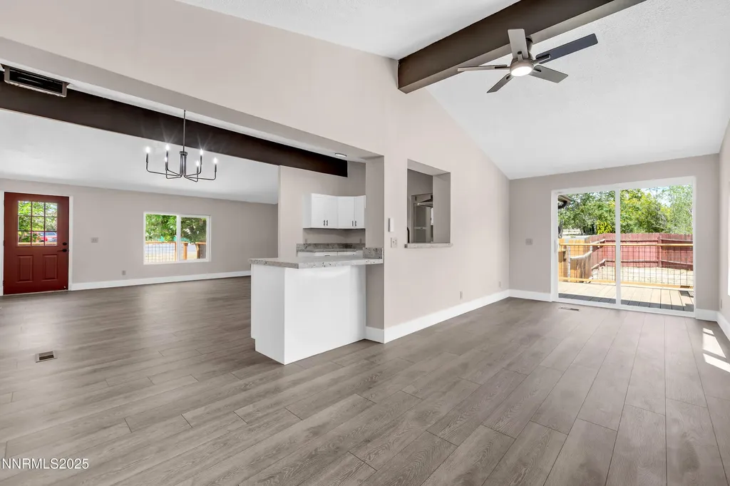 6120 Leon Sun Valley NV 89433