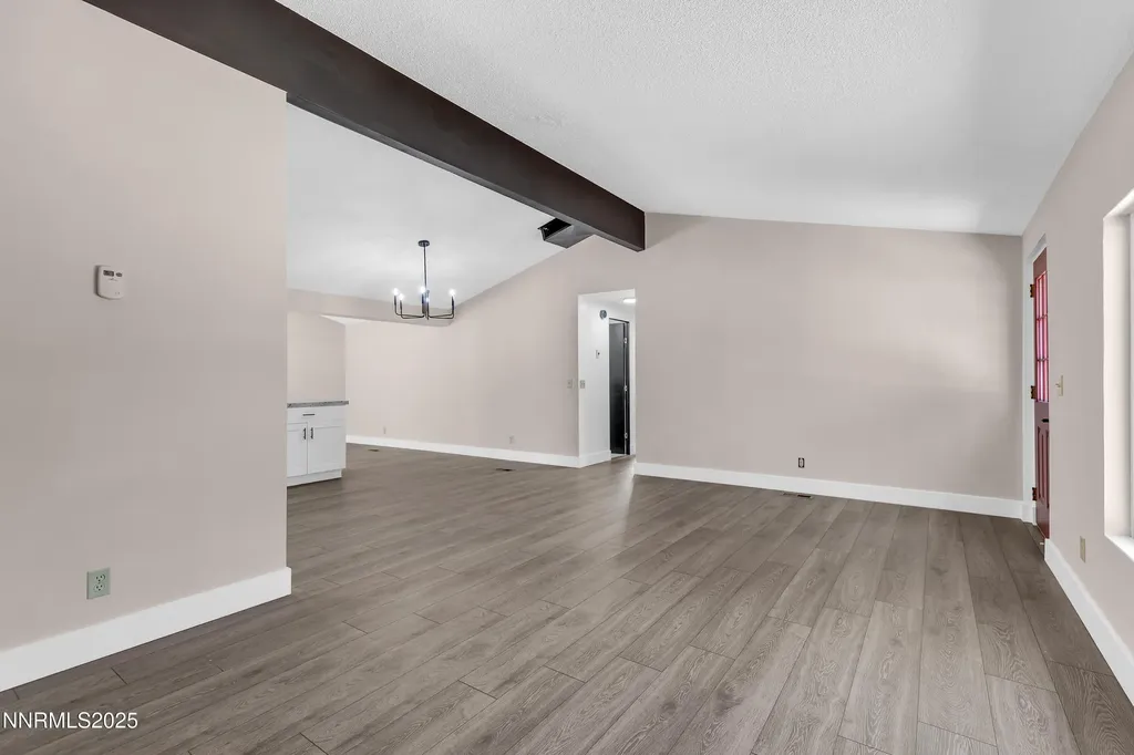 6120 Leon Sun Valley NV 89433