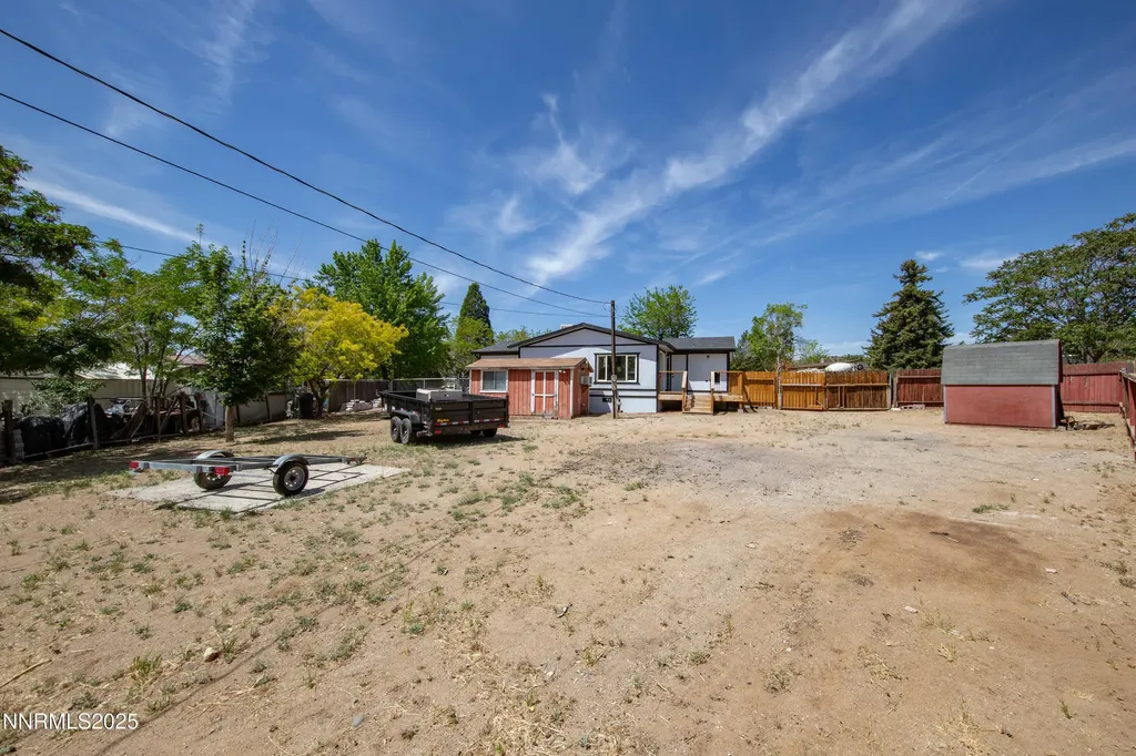 6120 Leon Sun Valley NV 89433