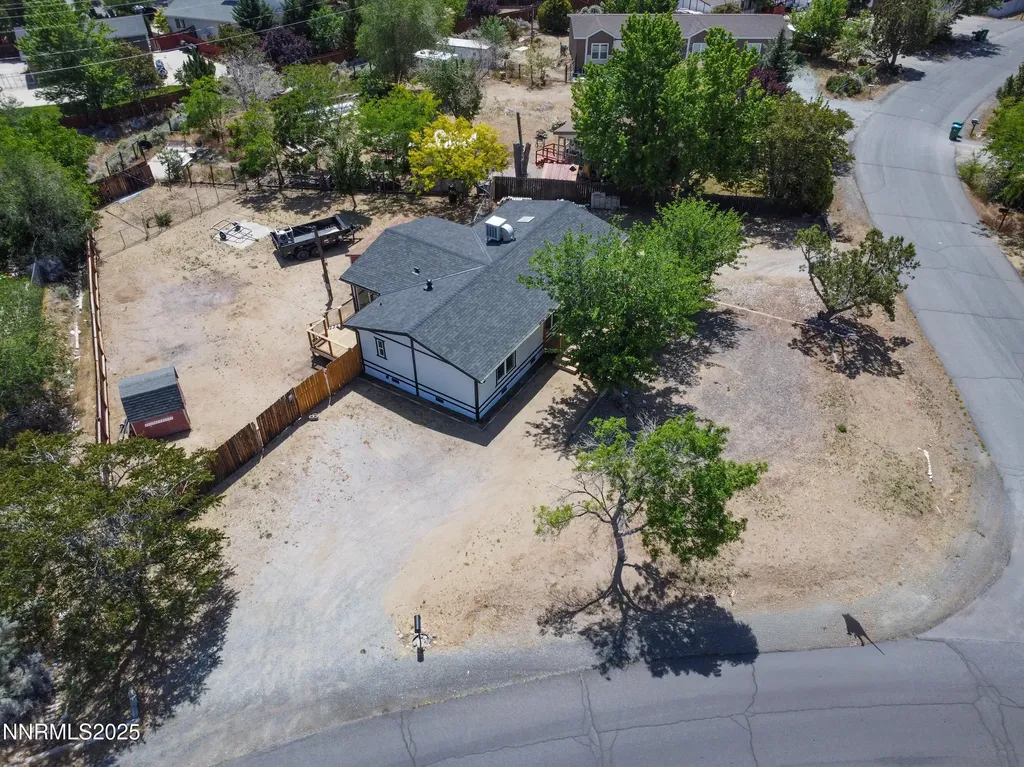 6120 Leon Sun Valley NV 89433