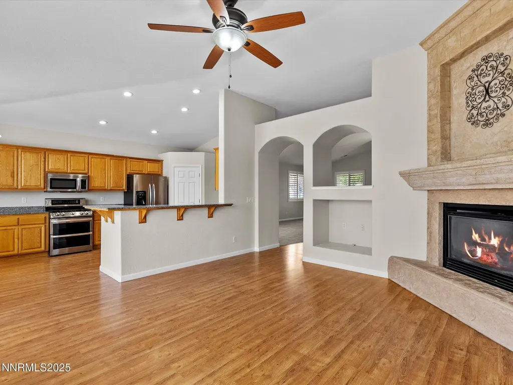 1188 Bramling Cross Sparks NV 89441