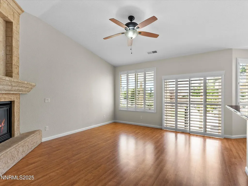 1188 Bramling Cross Sparks NV 89441