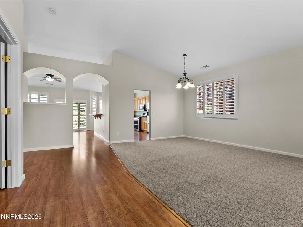 1188 Bramling Cross Sparks NV 89441