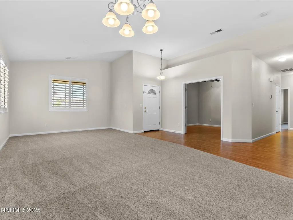 1188 Bramling Cross Sparks NV 89441