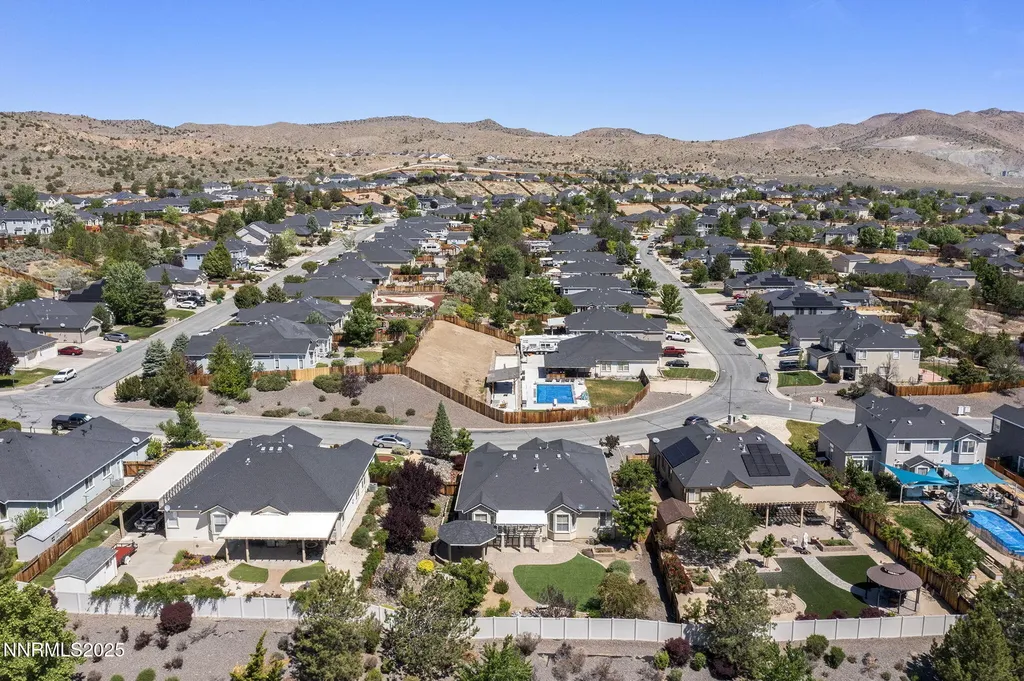 1188 Bramling Cross Sparks NV 89441