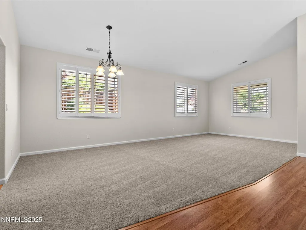 1188 Bramling Cross Sparks NV 89441