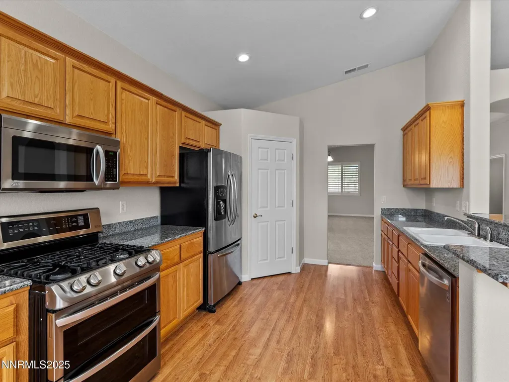 1188 Bramling Cross Sparks NV 89441