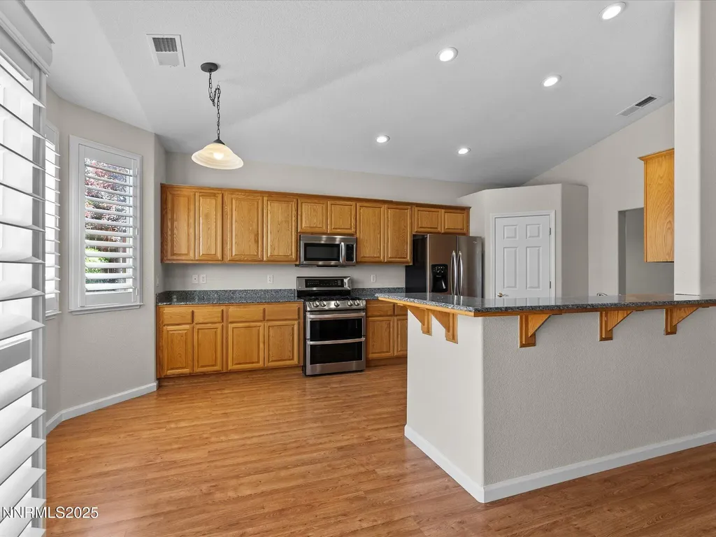 1188 Bramling Cross Sparks NV 89441