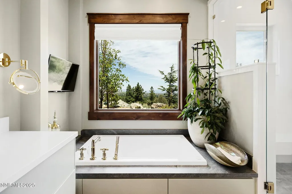29 Bennington Reno NV 89511
