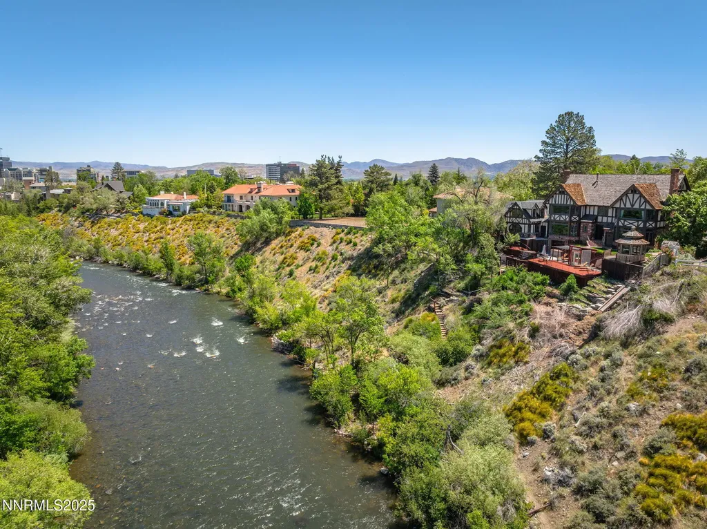 745 California Reno NV 89509