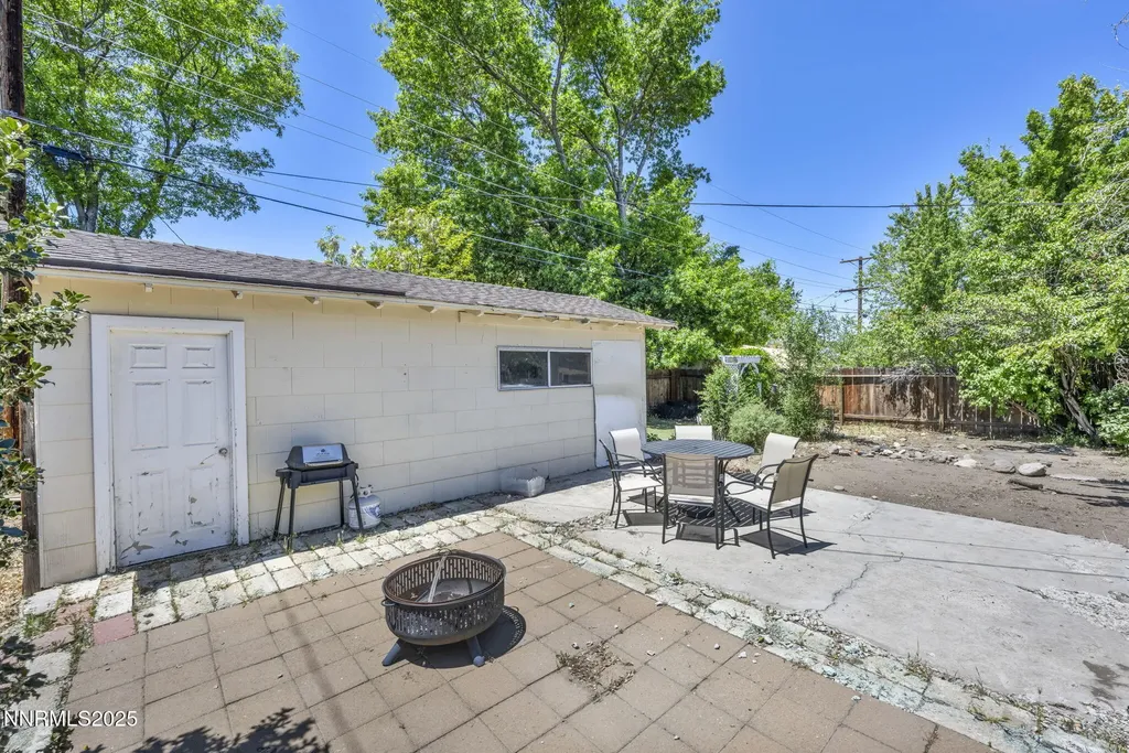 218 Albany Carson City NV 89703
