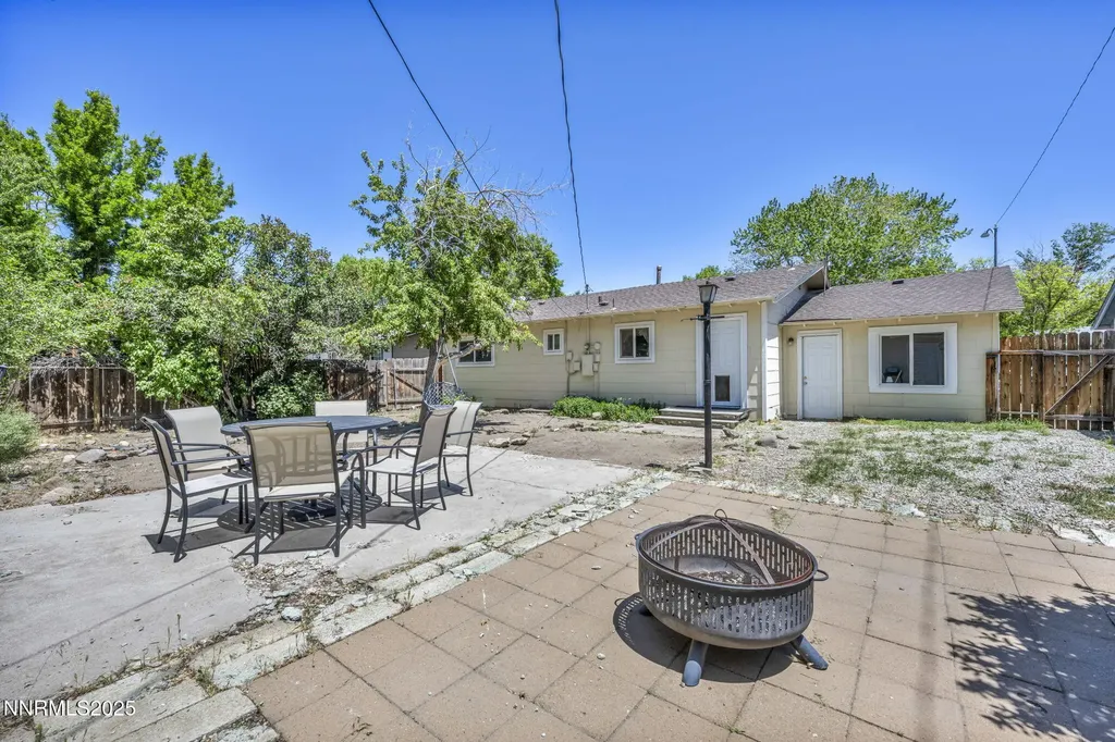 218 Albany Carson City NV 89703