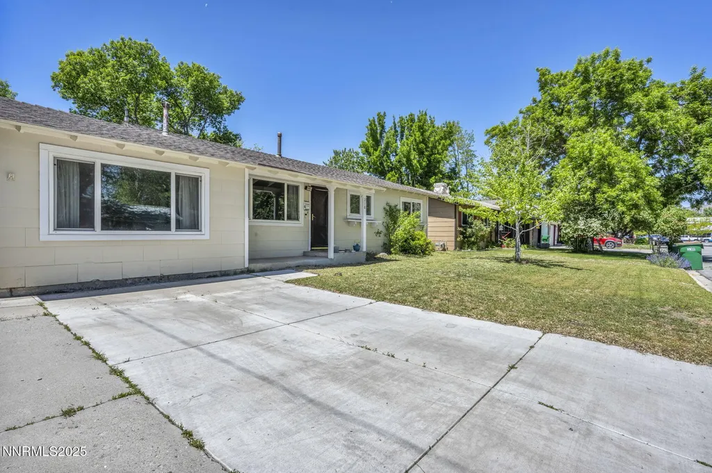 218 Albany Carson City NV 89703