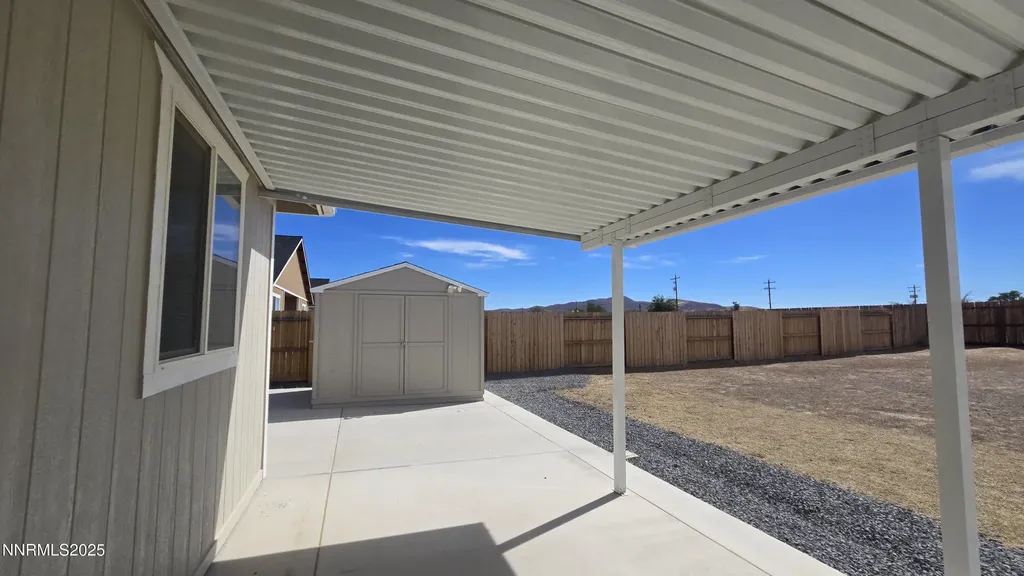 3185 Cliffrose Silver Springs NV 89429