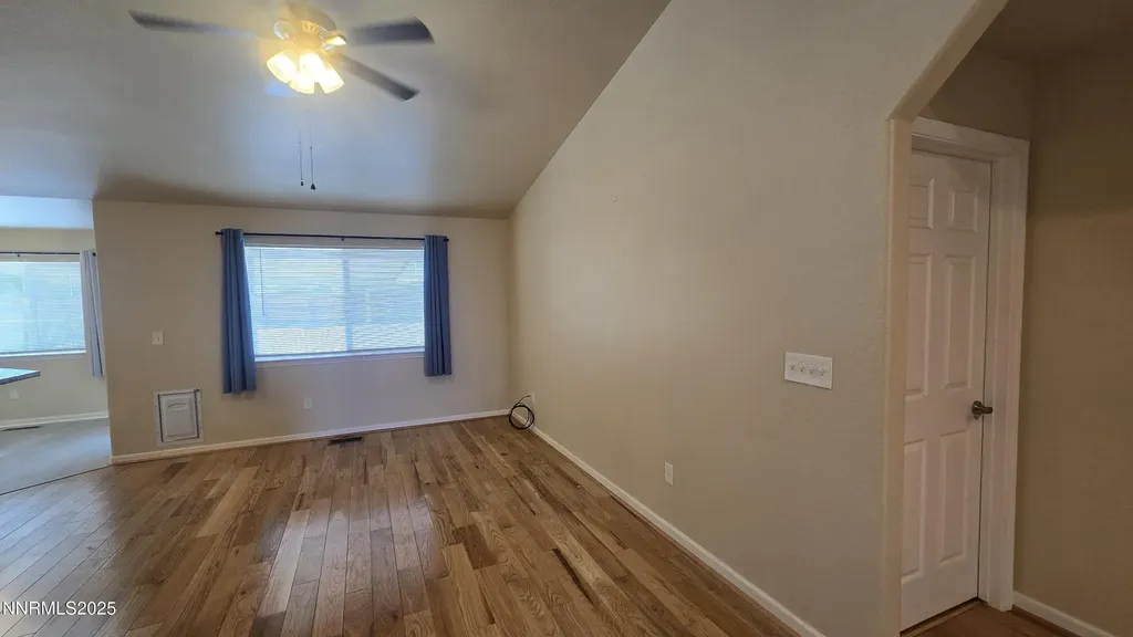 3185 Cliffrose Silver Springs NV 89429