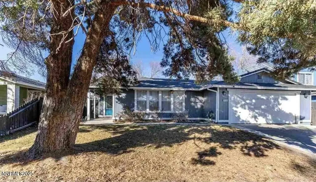 950 Robbie Sparks NV 89434