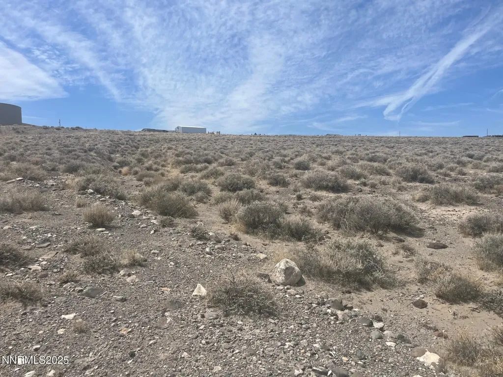 21 Valley View Fernley NV 89408