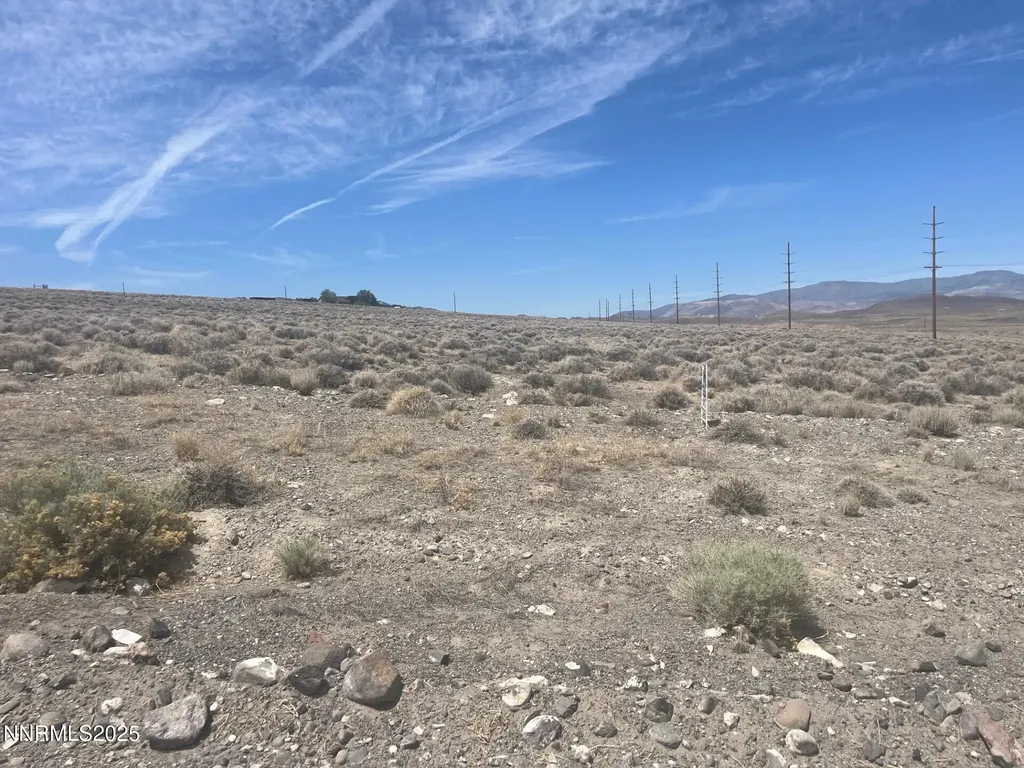 21 Valley View Fernley NV 89408