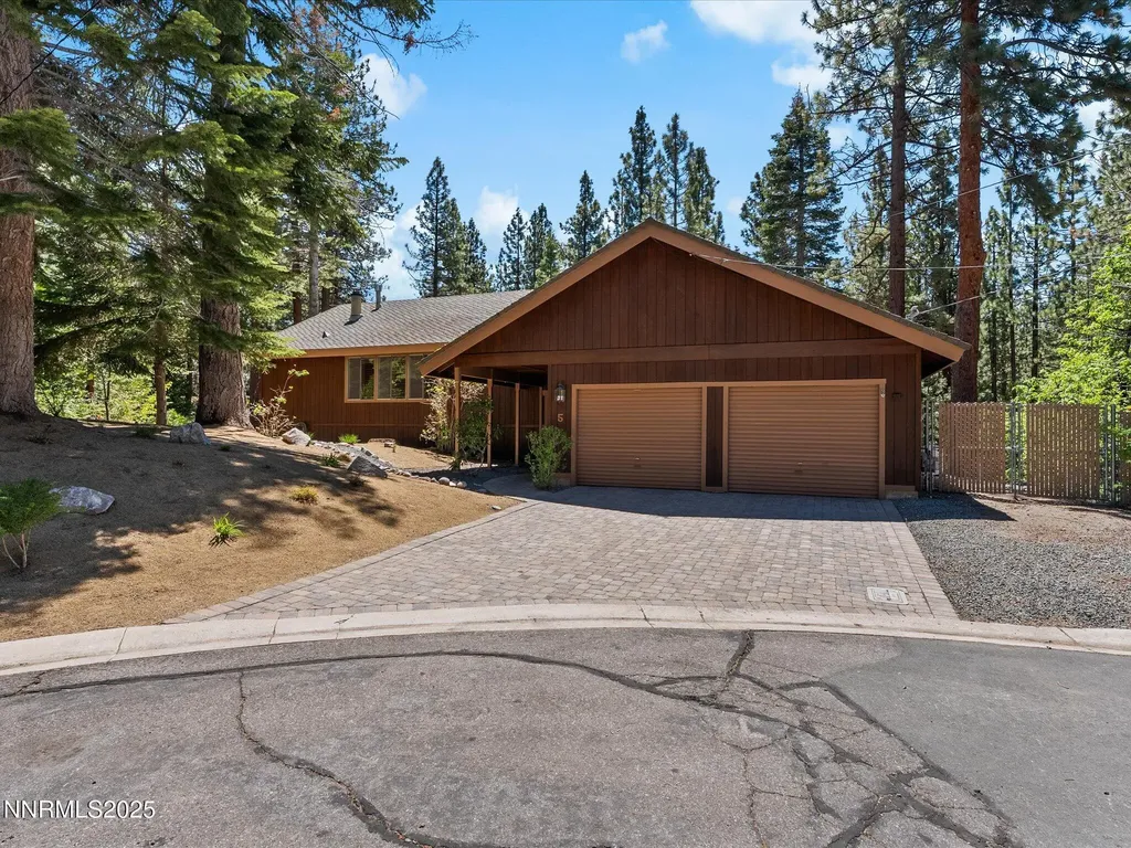 5 Ute Zephyr Cove NV 89448