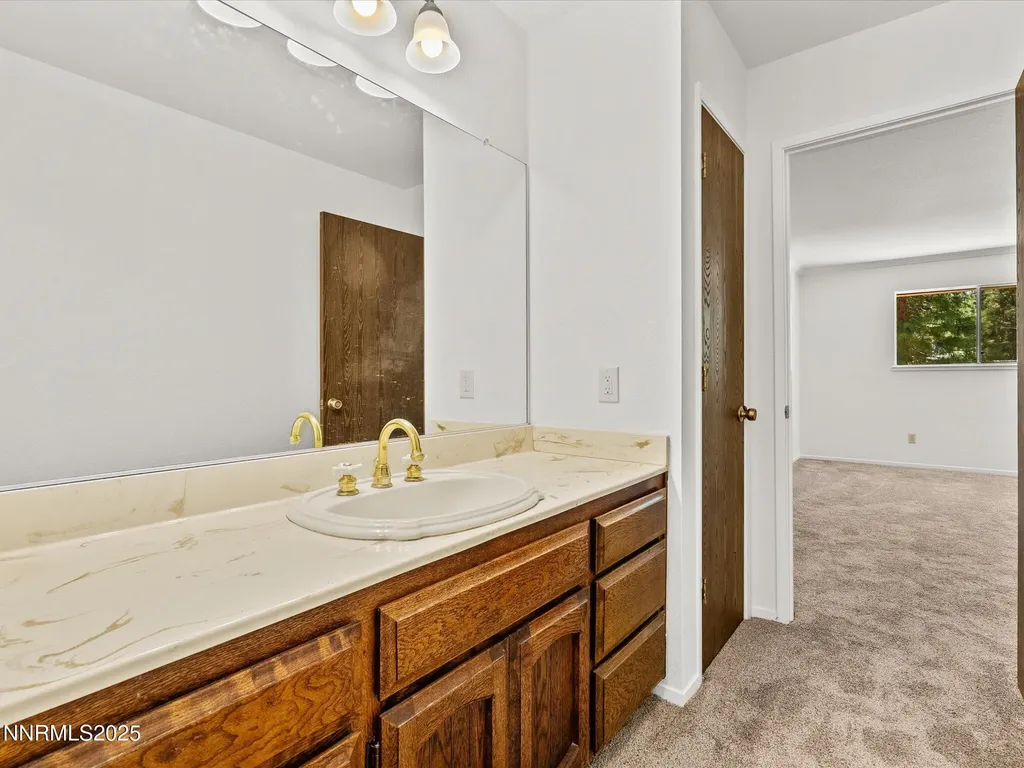 5 Ute Zephyr Cove NV 89448