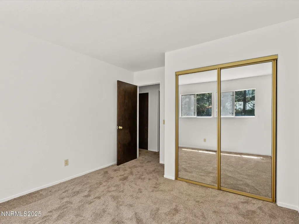 5 Ute Zephyr Cove NV 89448