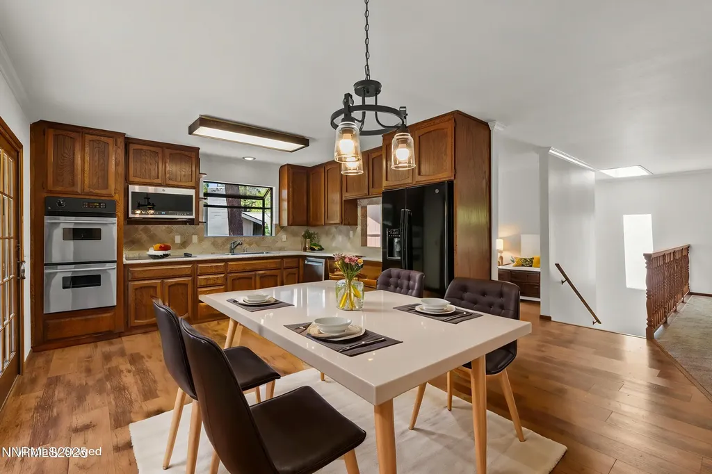 5 Ute Zephyr Cove NV 89448