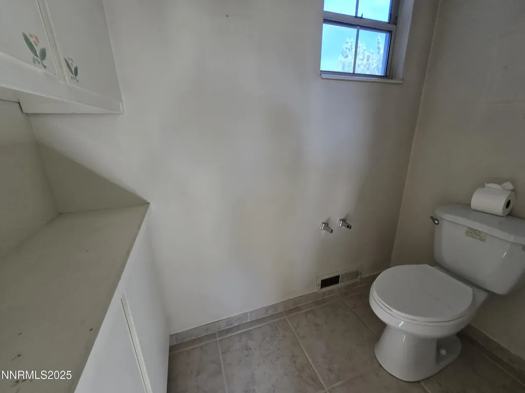 986 Quail Hollow Reno NV 89511