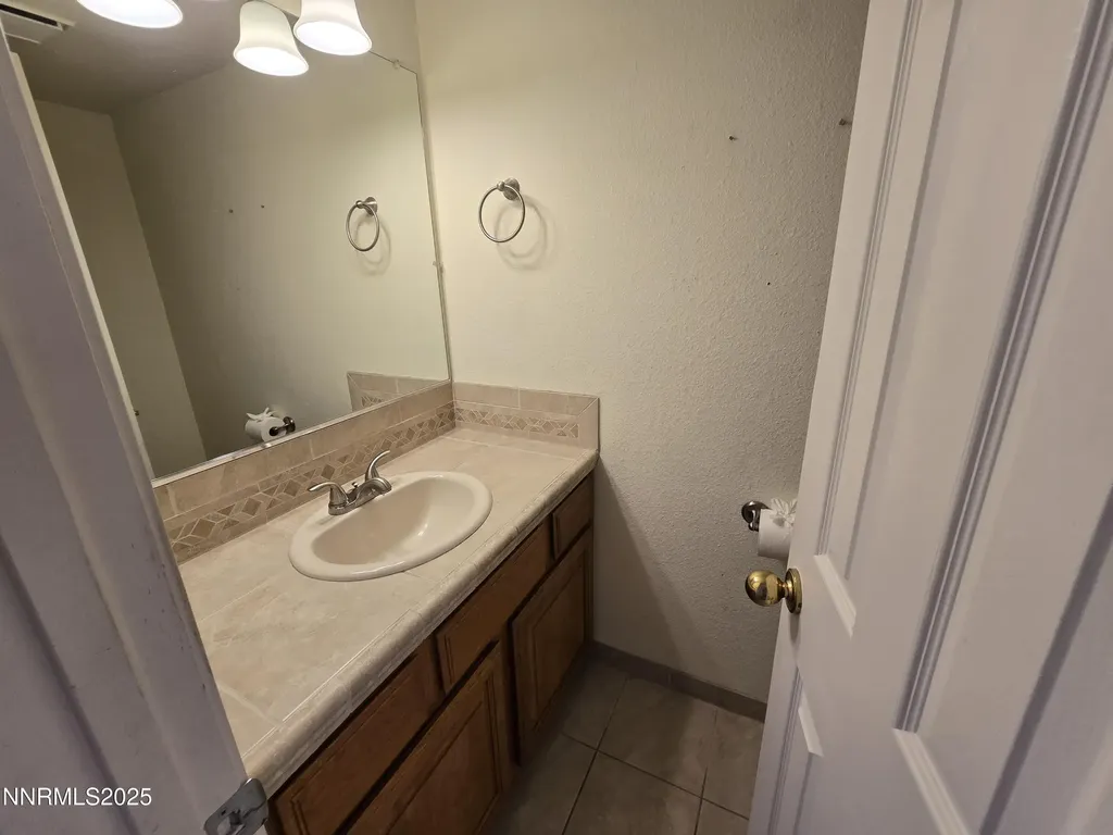 986 Quail Hollow Reno NV 89511