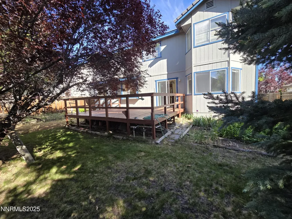 986 Quail Hollow Reno NV 89511