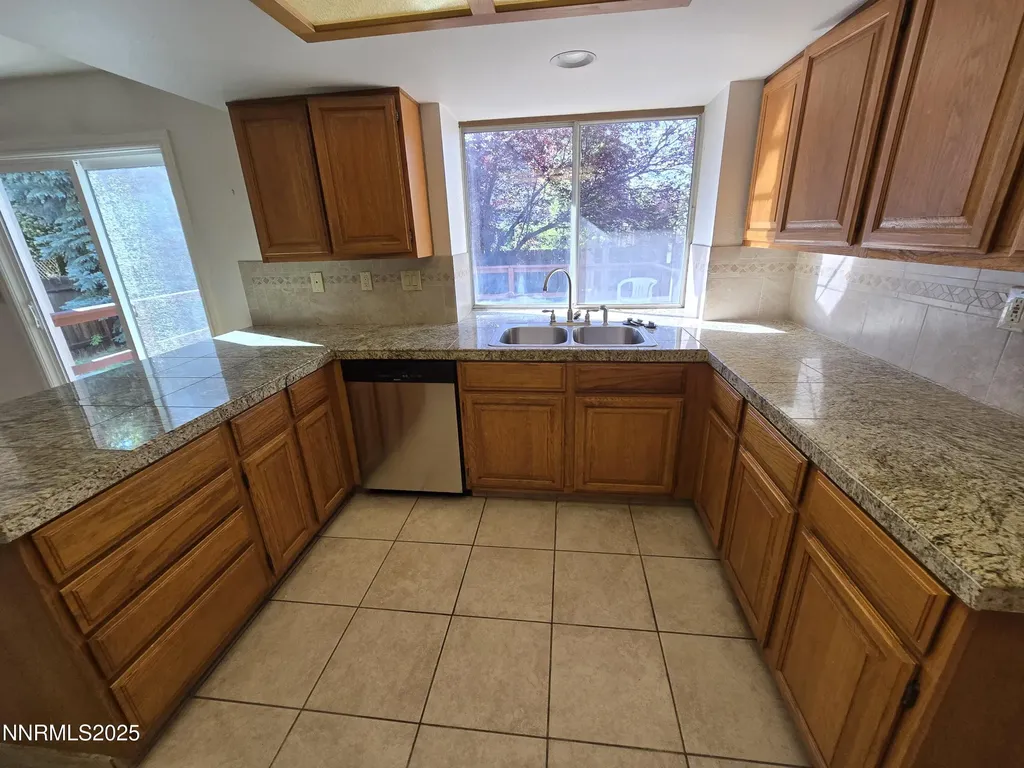 986 Quail Hollow Reno NV 89511