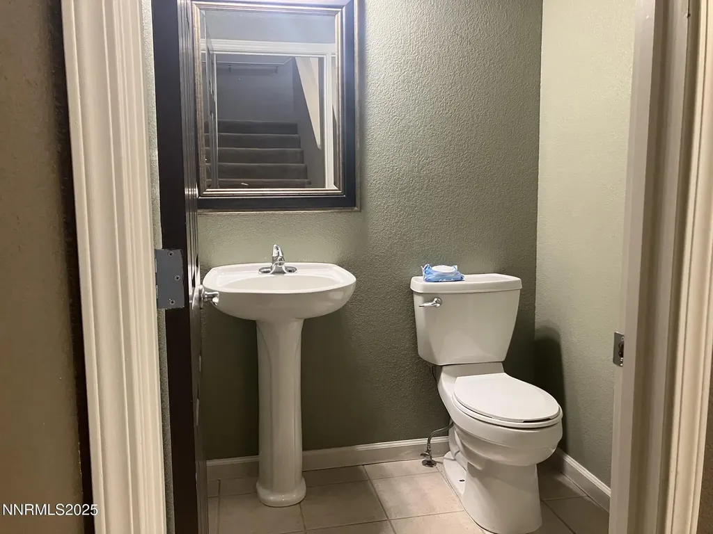 5619 Crescent Hill Sparks NV 89436