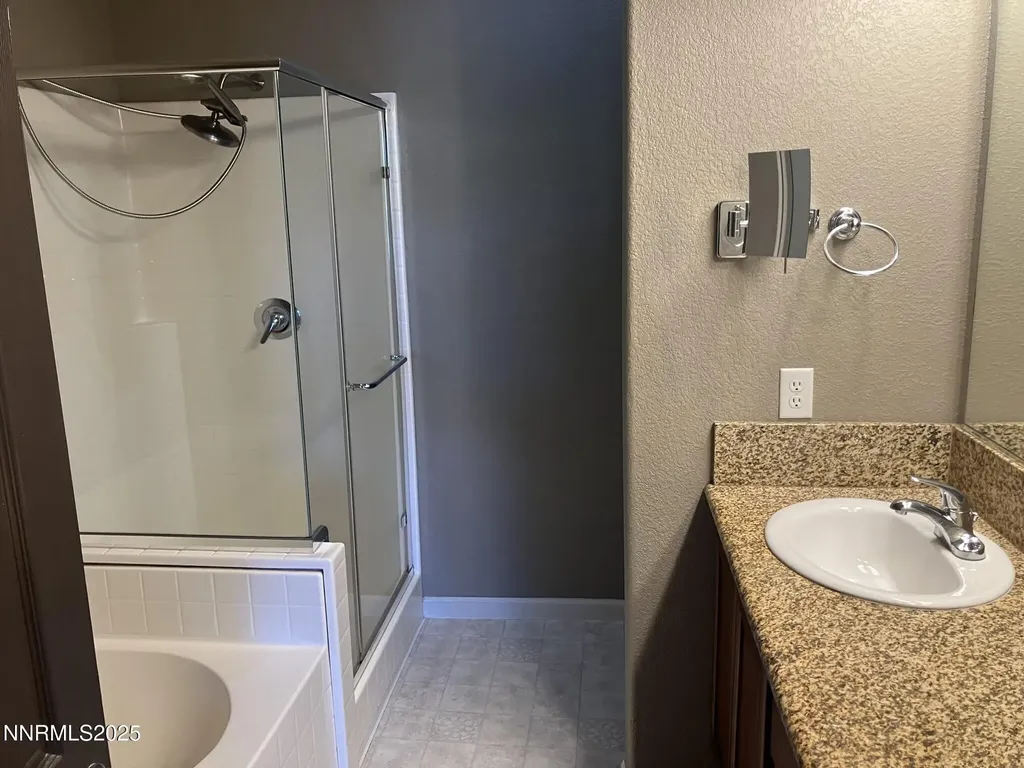 5619 Crescent Hill Sparks NV 89436