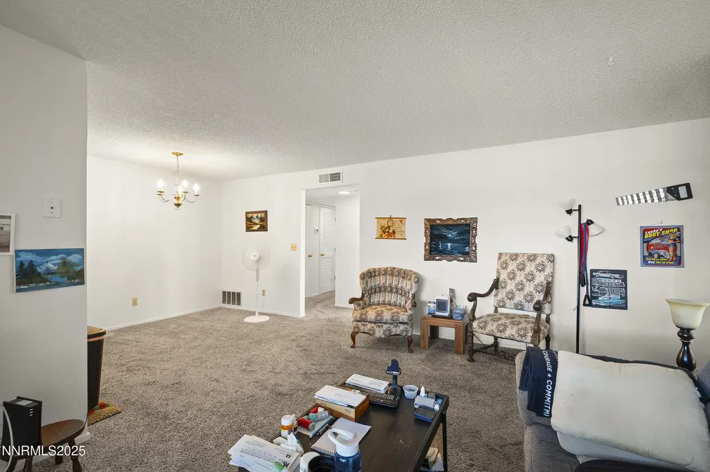 2627 Sunny Slope Sparks NV 89434