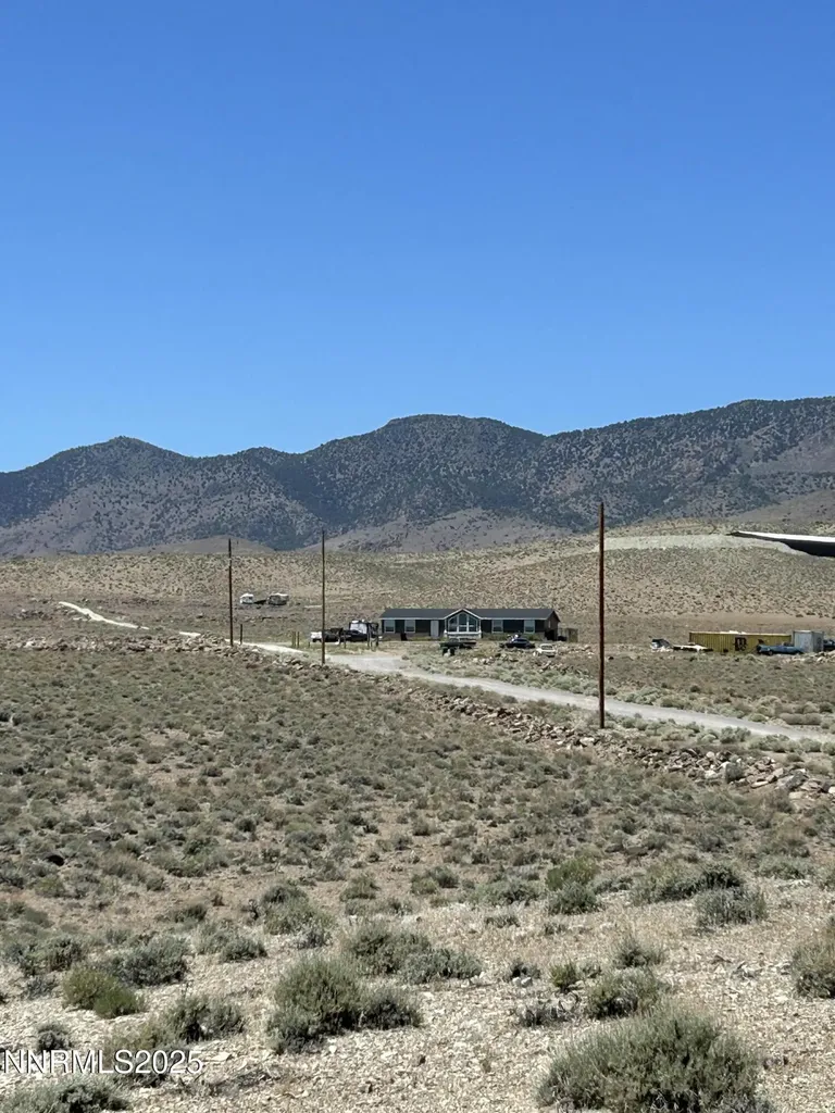 13595 Seneca Stagecoach NV 89429