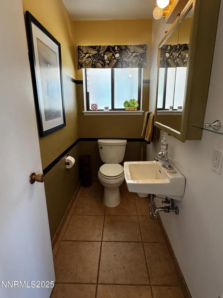 34 Poplar Yerington NV 89447