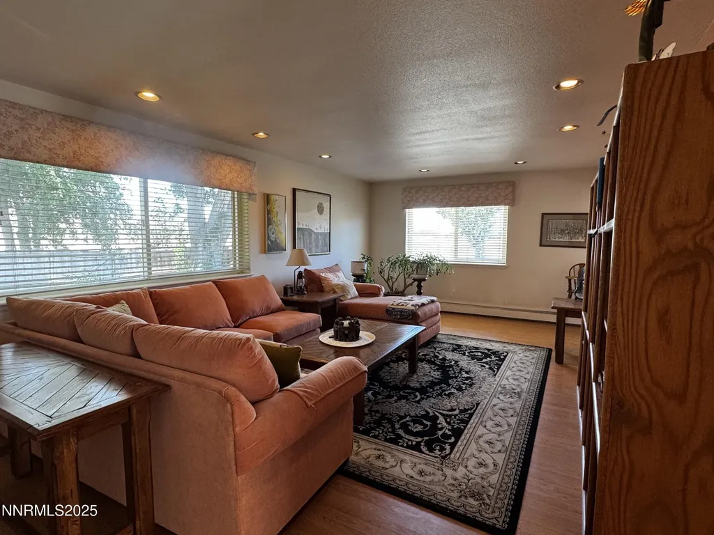 34 Poplar Yerington NV 89447