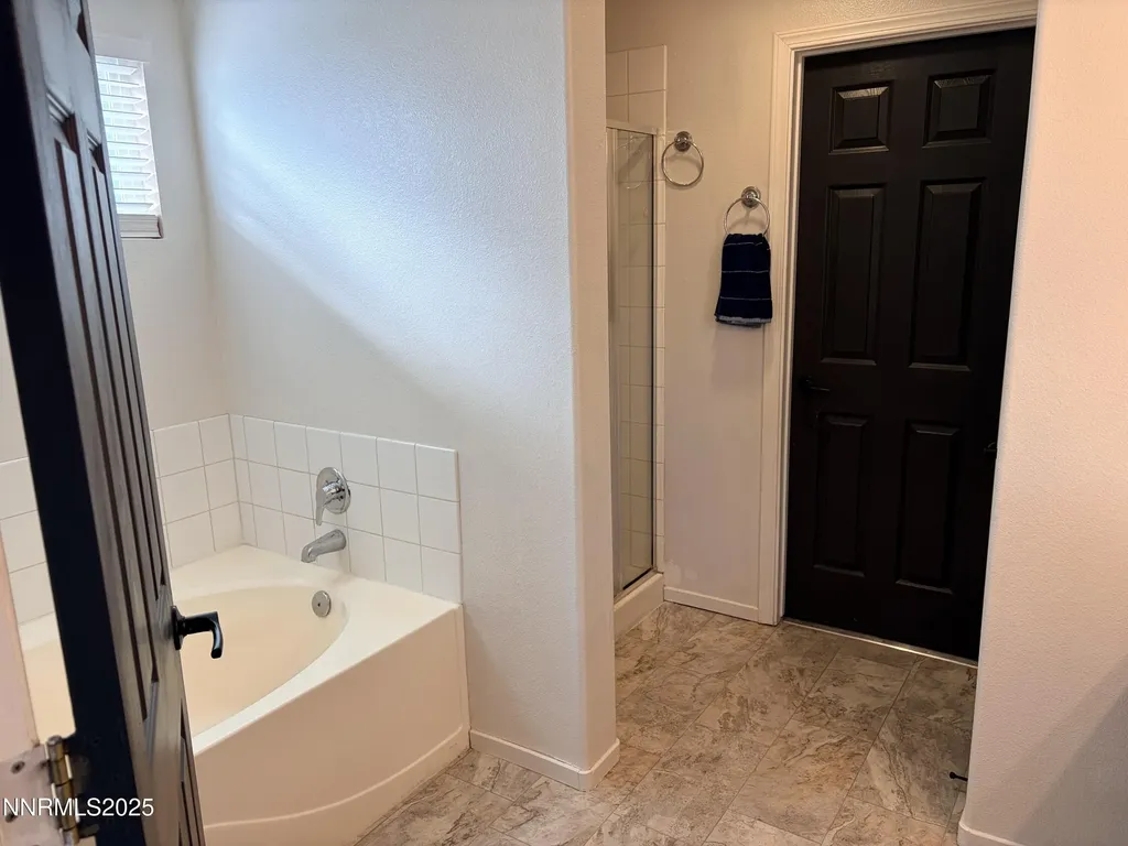 2187 Snow Drift Fernley NV 89408