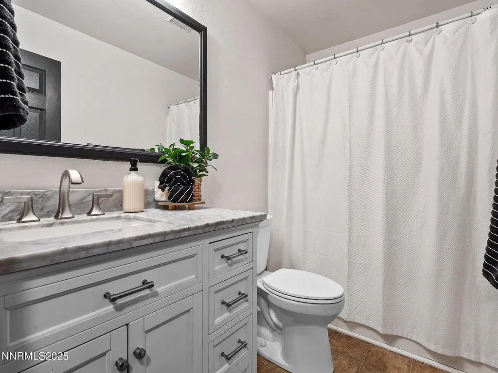 2187 Snow Drift Fernley NV 89408