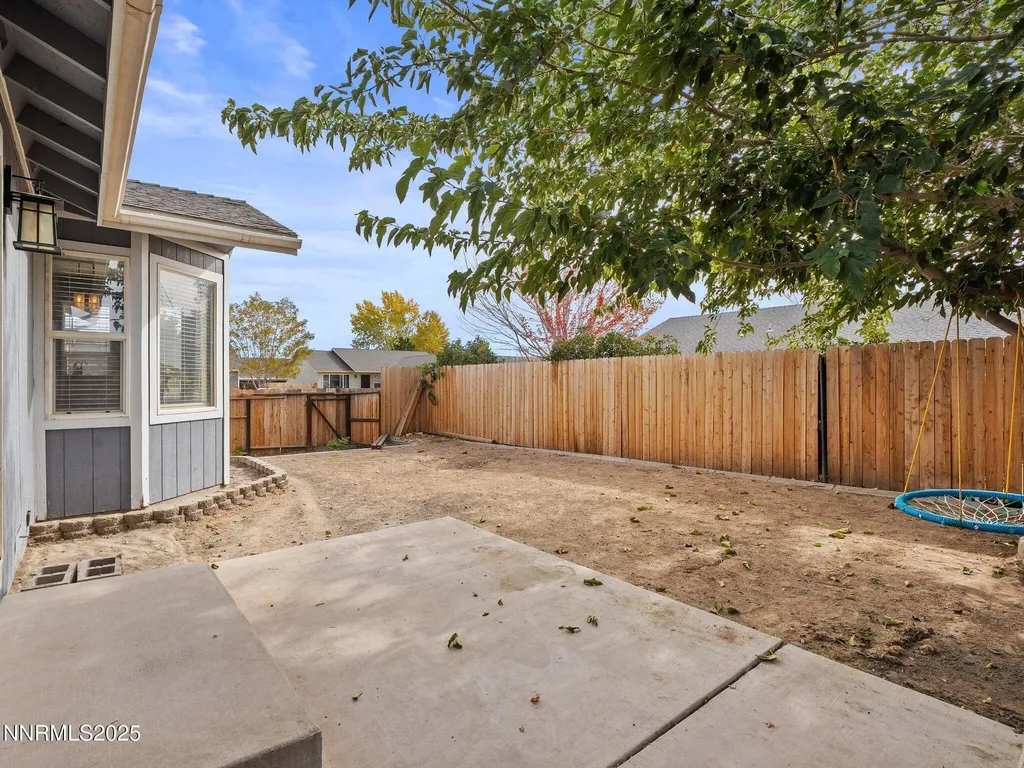 2187 Snow Drift Fernley NV 89408