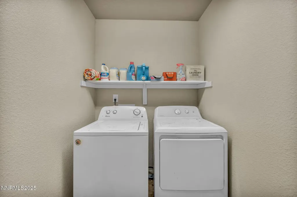 279 Granite Dayton NV 89403