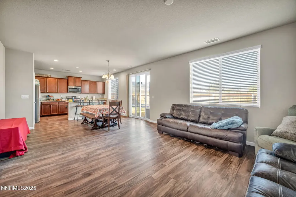 279 Granite Dayton NV 89403